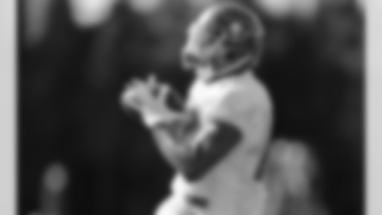 TE Austin Seferian-Jenkins