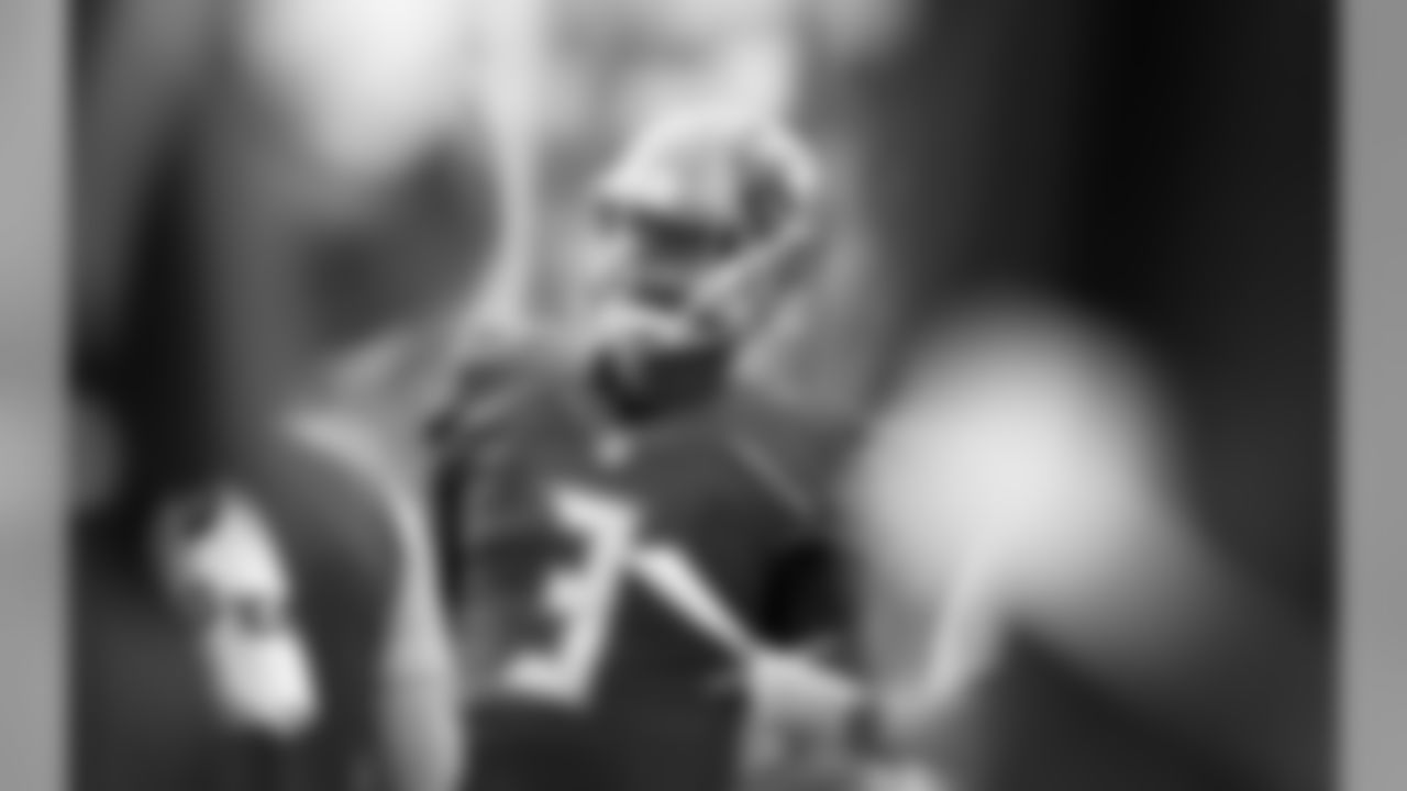 3 QB Jameis Winston