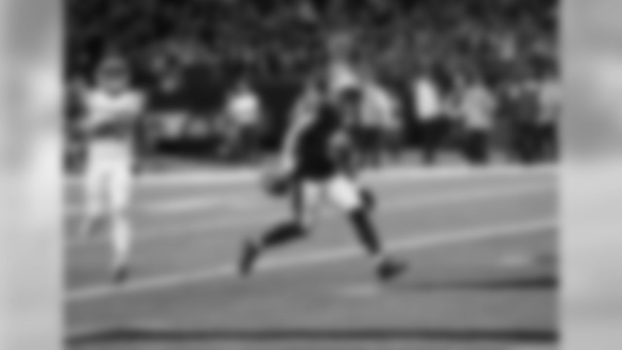 RB Alvin Kamara