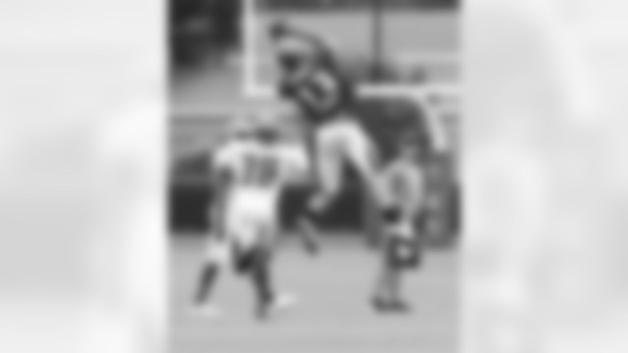 13 WR Mike Evans