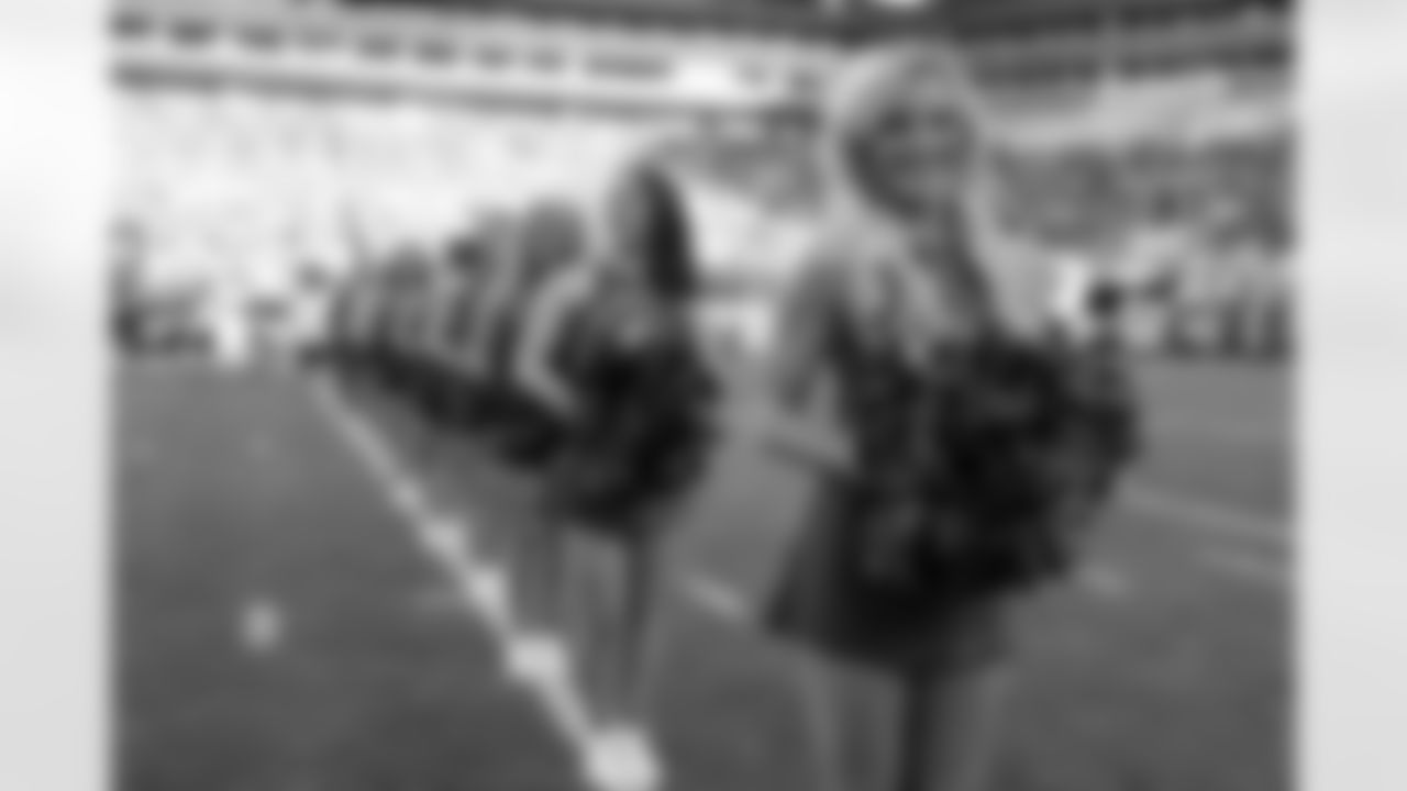 TAMPA, FL - DECEMBER 12, 2021 - Tampa Bay Buccaneers Cheerleaders during the game between the Buffalo Bills and Tampa Bay Buccaneers at Raymond James Stadium. The Buccaneers won the game in overtime, 33-27. Photo By Matt May/Tampa Bay Buccaneers