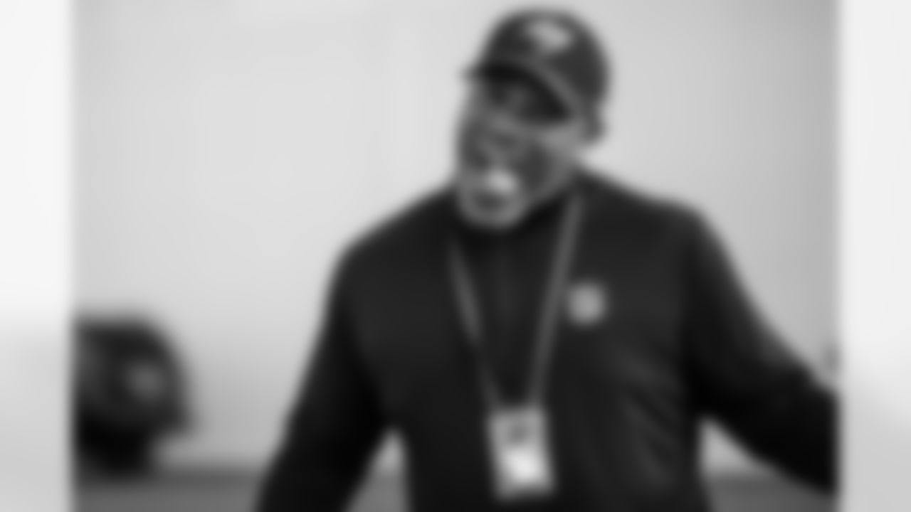 TAMPA, FL - October 02, 2021 - Assistant Head Coach/Run Game Coordinator Harold Goodwin of the Tampa Bay Buccaneers departs before the game between the Tampa Bay Buccaneers and New England Patriots in Foxborough, MA. Photo By Kyle Zedaker/Tampa Bay Buccaneers
