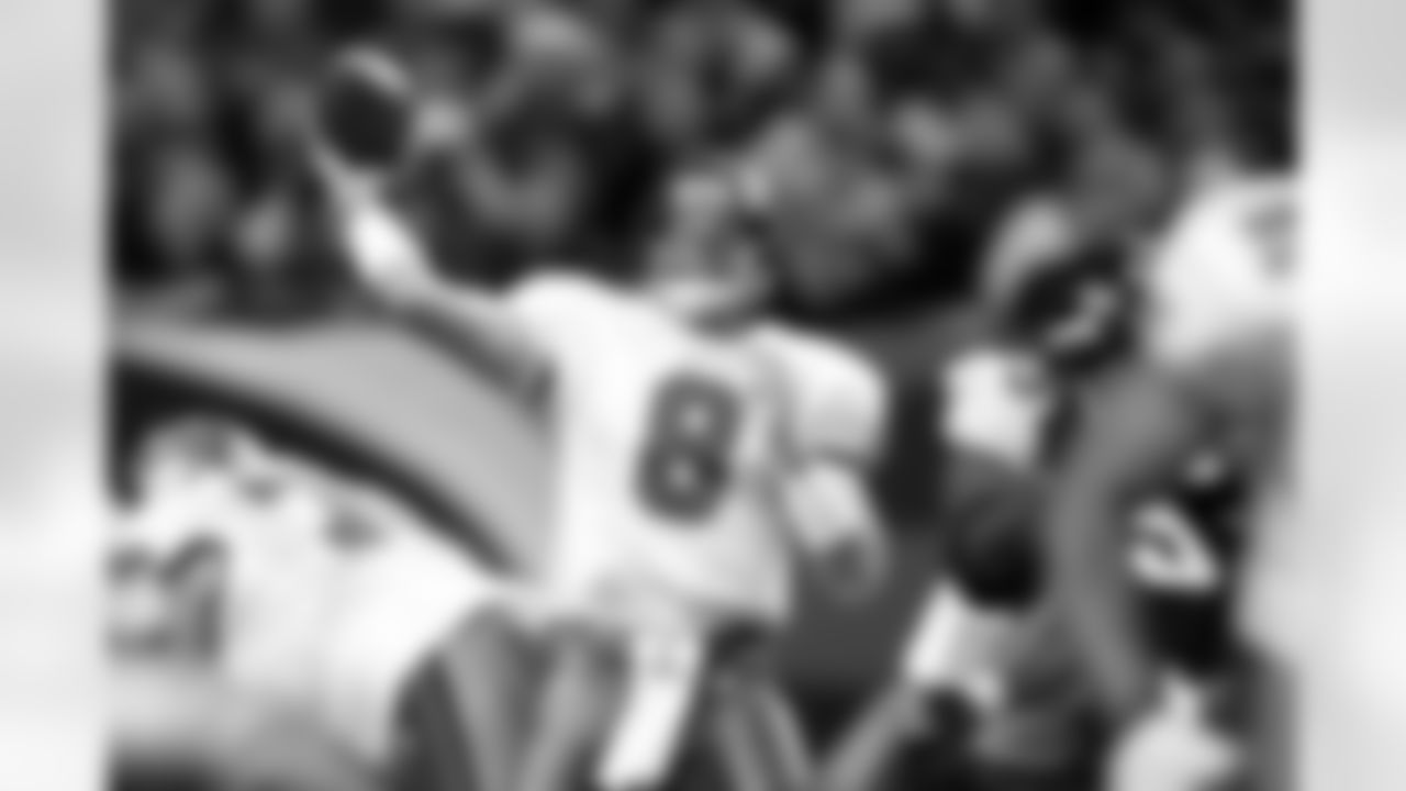 8 QB Brian Griese threw for 269 yards and 1 touchdown in the game