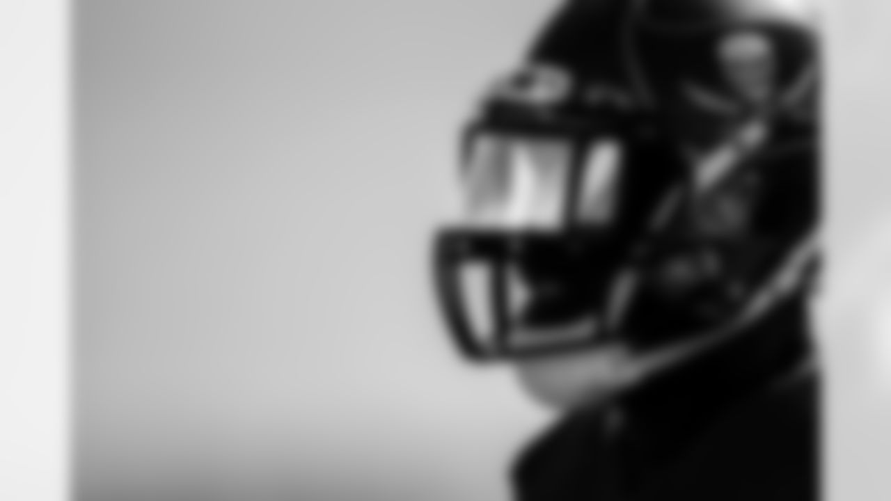TAMPA, FL - SEPTEMBER 29, 2021 - Inside Linebacker Devin White #45 of the Tampa Bay Buccaneers during practice at AdventHealth Training Center. Photo By Tori Richman/Tampa Bay Buccaneers