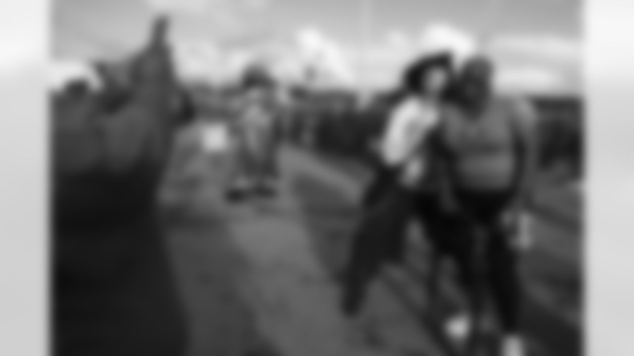 180822_KZ_TrainingCamp_Fans_Practice18_0012