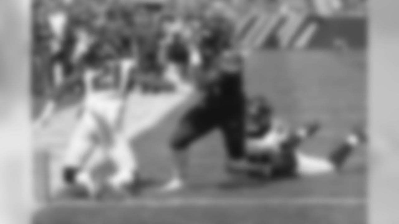RB Jordan Howard