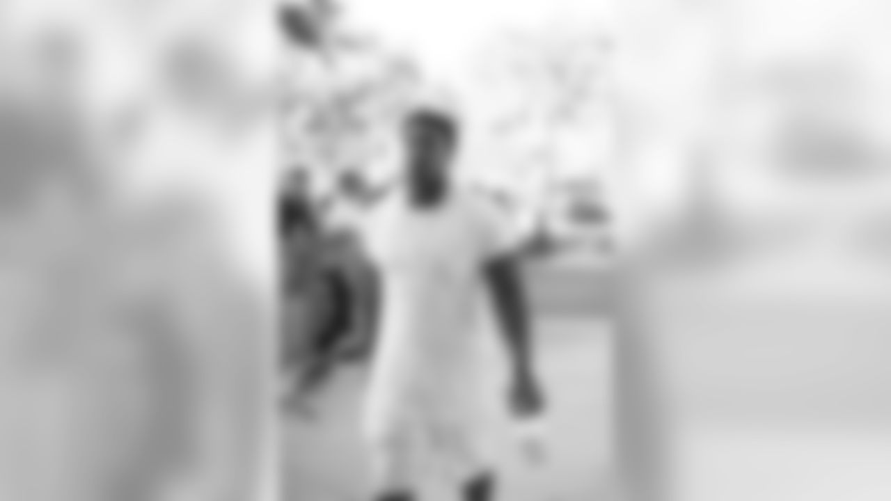 97 DT Akeem Spence
