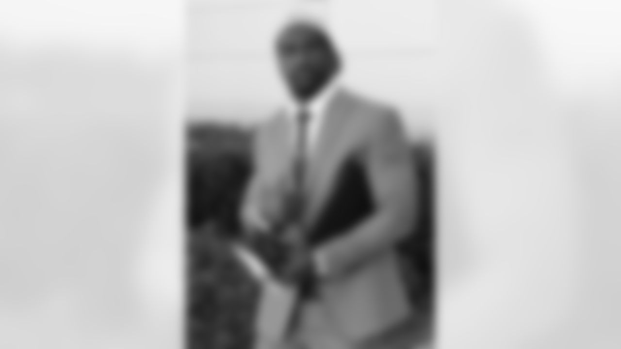 LB Lavonte David