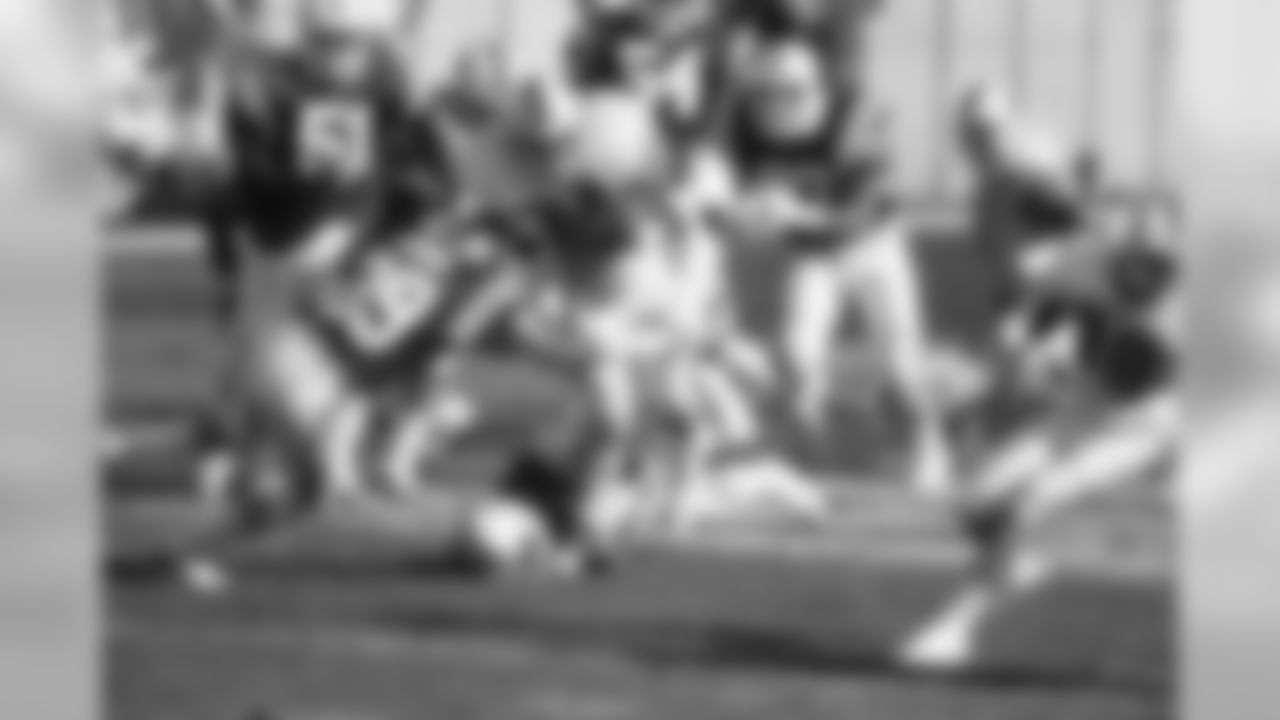 1991: W, 17-3