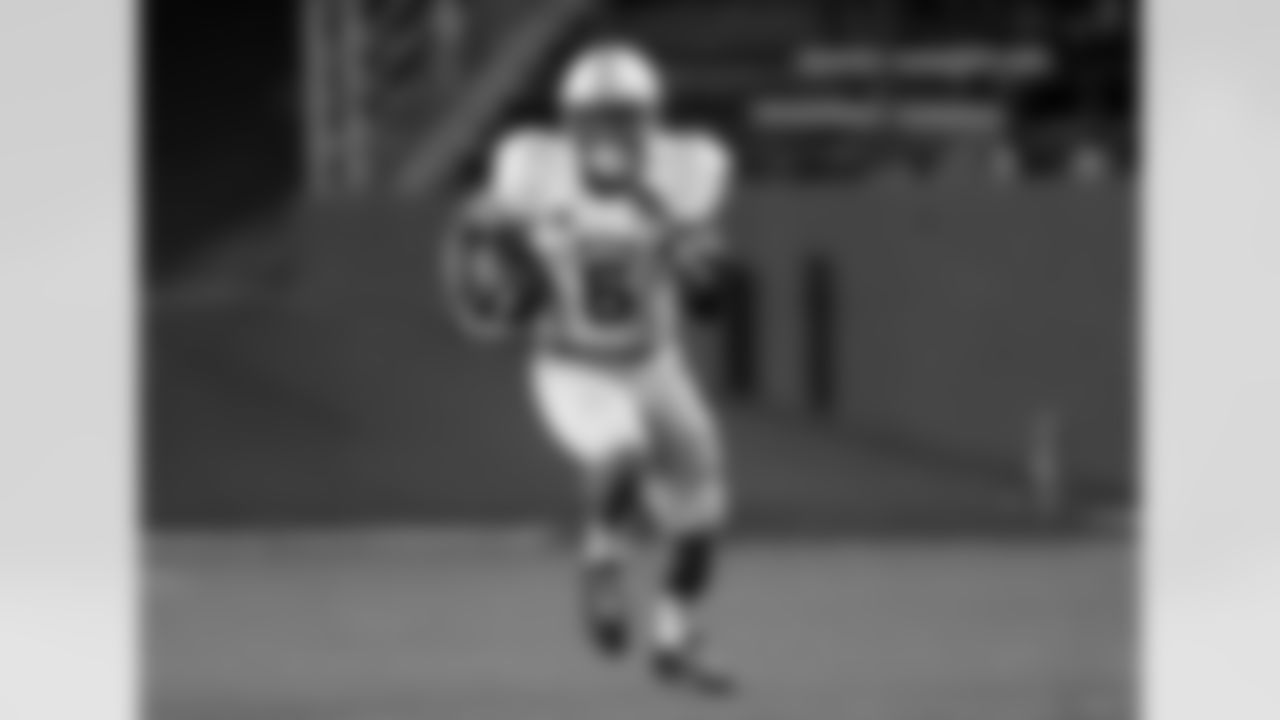WR Robert Herron