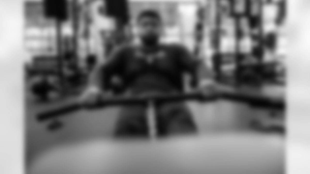 TAMPA, FL - April 26, 2022 - Offensive Lineman Fred Johnson of the Tampa Bay Buccaneers during Phase 2 of the offseason program at AdventHealth Training Center. Photo By Kyle Zedaker/Tampa Bay Buccaneers
