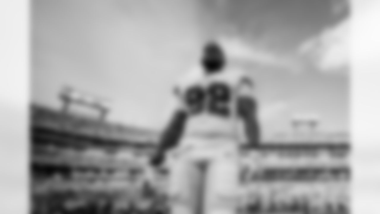 NASHVILLE, TN - August 20, 2022 - Defensive Lineman William Gholston #92 of the Tampa Bay Buccaneers before the preseason game between the Tampa Bay Buccaneers and Tennessee Titans at Nissan Stadium. The Buccaneers lost the game, 13-3. Photo By Kyle Zedaker/Tampa Bay Buccaneers