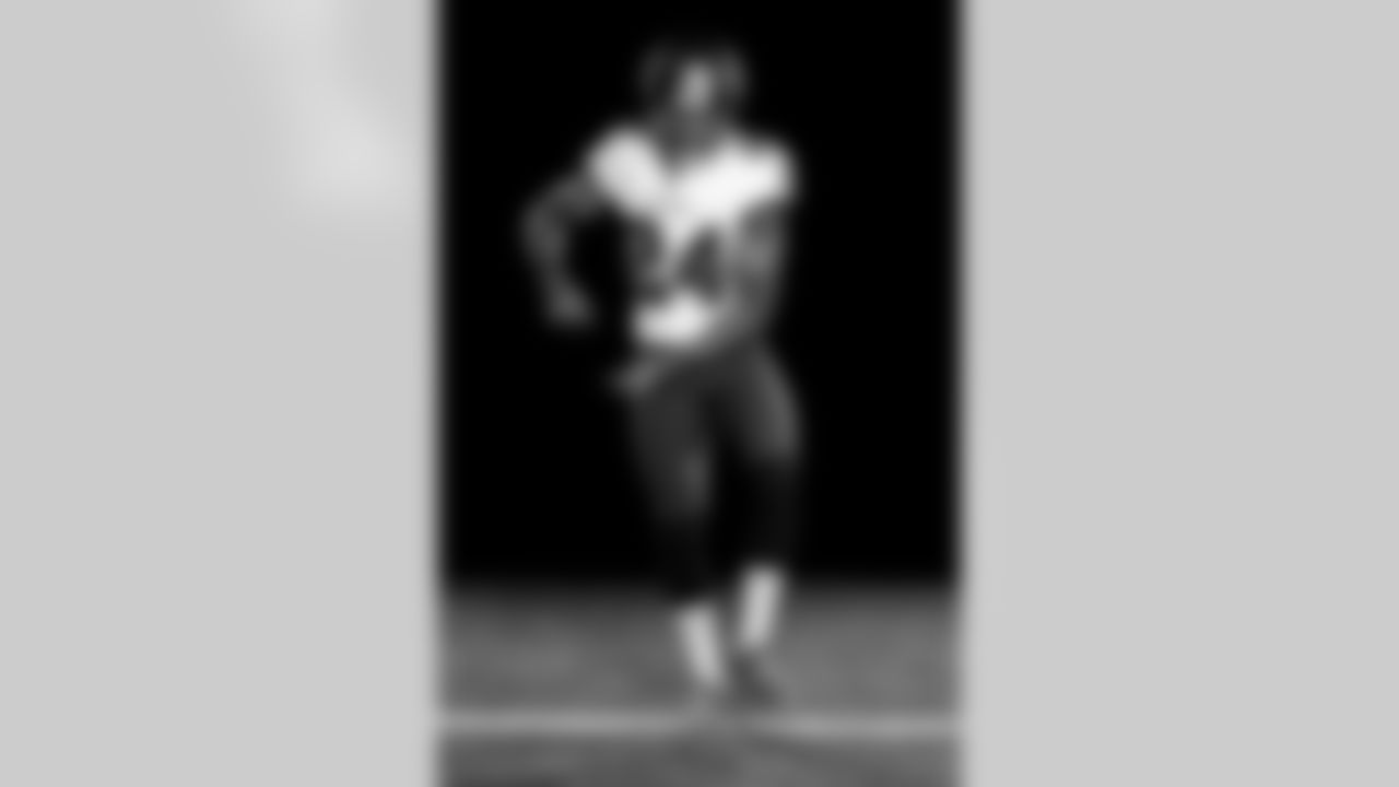 TAMPA, FL - June 06, 2021 - Cornerback Carlton Davis #24 of the Tampa Bay Buccaneers during 2021 Asset Shoot. Photo By Kyle Zedaker/Tampa Bay Buccaneers