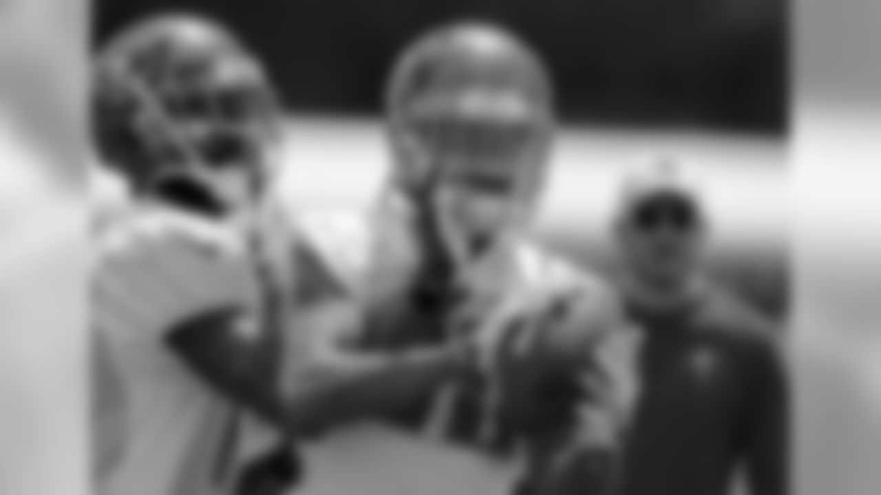 WR Robert Herron