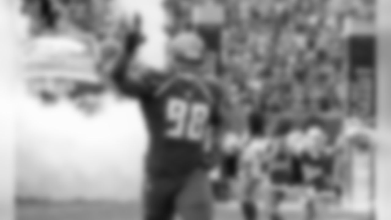 DT Clinton McDonald