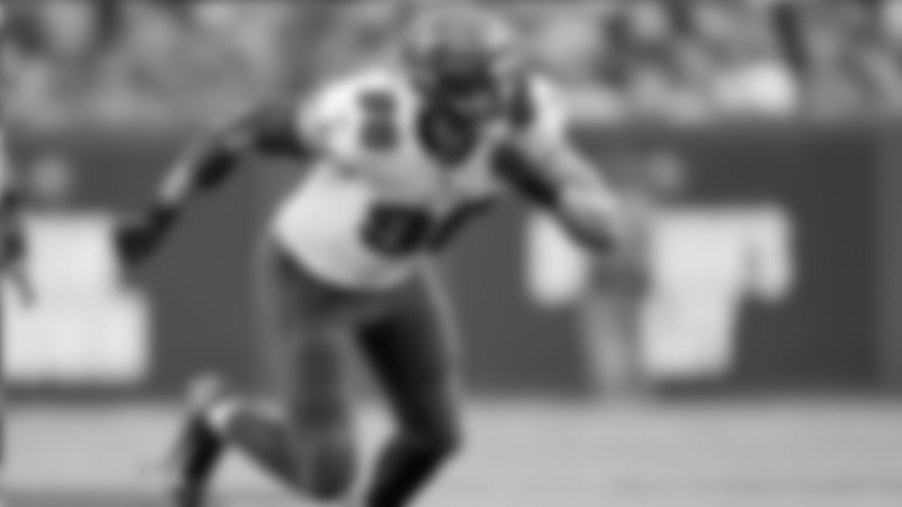 Unrestricted Free Agent: OLB Anthony Nelson