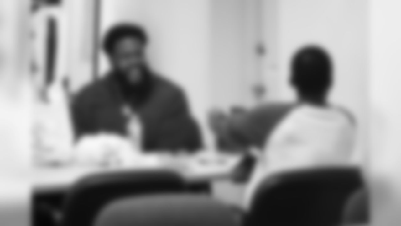 TAMPA, FL- OCTOBER 16, 2018 - Tackle Donovan Smith #76 during the Tampa Bay Buccaneers Social Justice Program visit to Abe Brown Ministries Ready For Work program in Tampa, FL. Photo By Kyle Zedaker/Tampa Bay Buccaneers