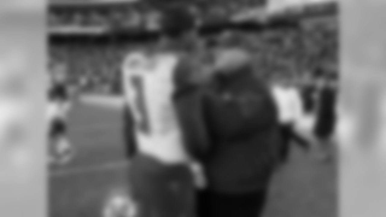 3 QB Jameis Winston