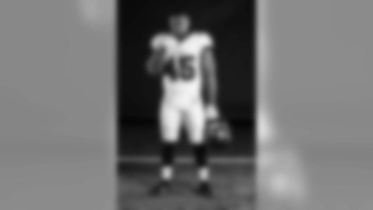 TAMPA, FL - Inside Linebacker Devin White #45 in the Buccaneers' new, white uniform. Photo by Tampa Bay Buccaneers