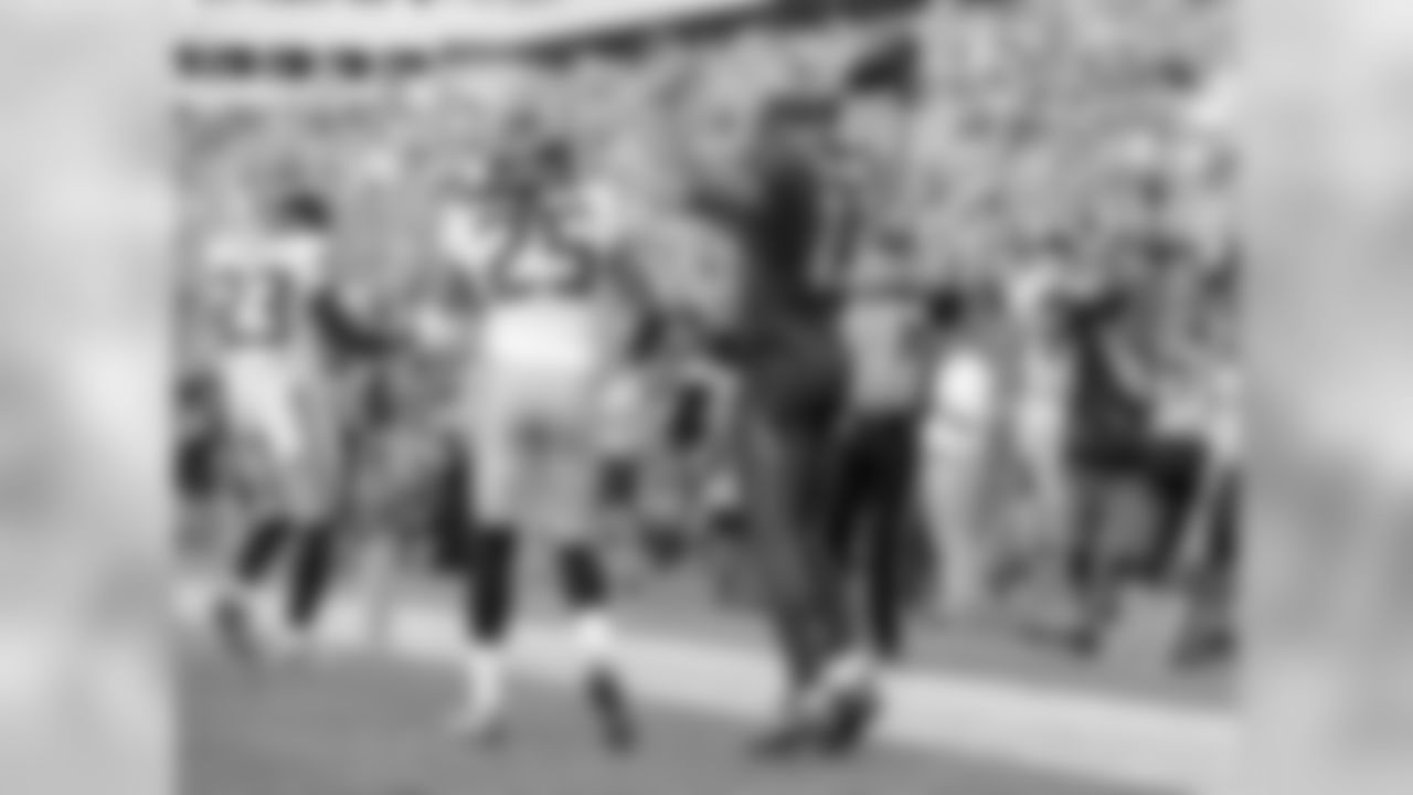 13 WR Mike Evans
