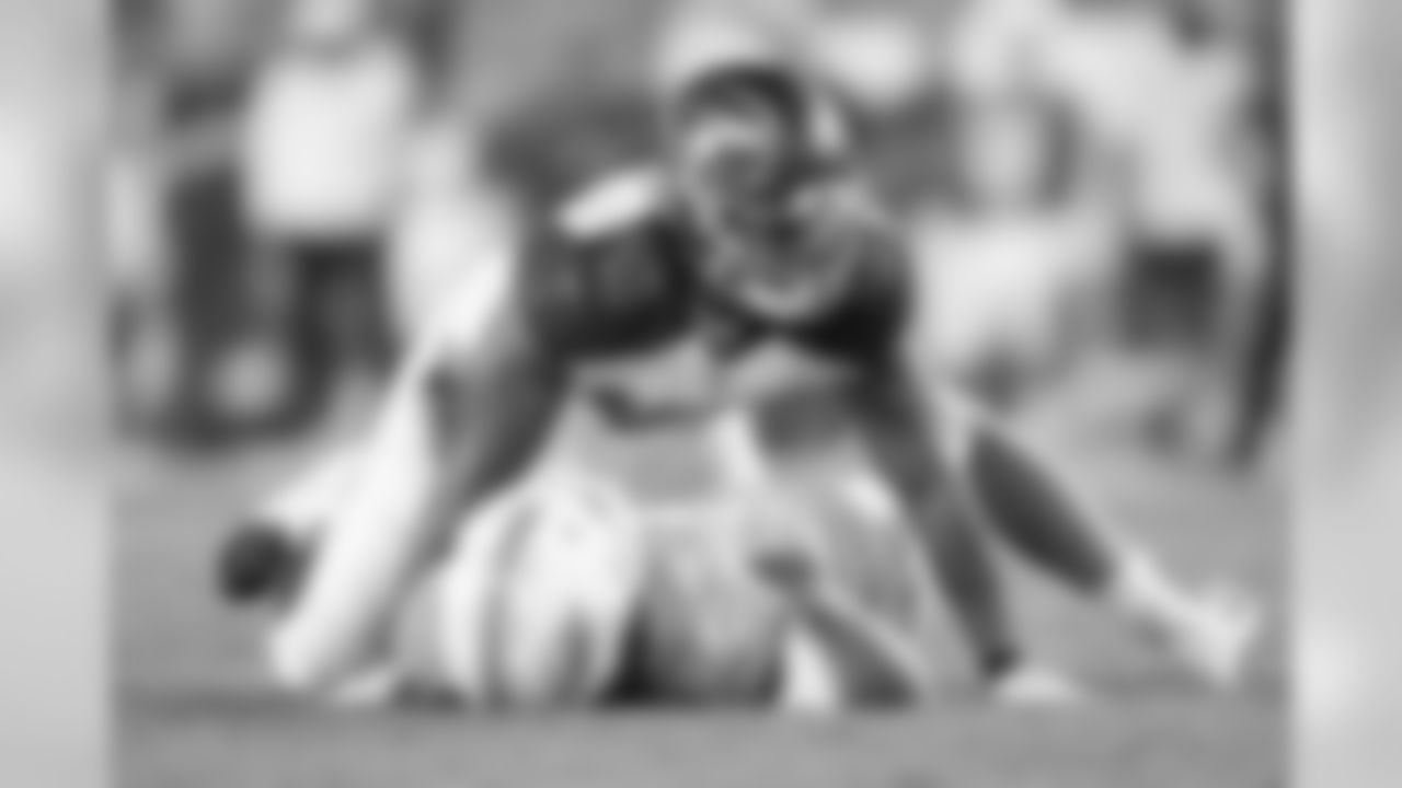 OLB David Kenney, No. 46