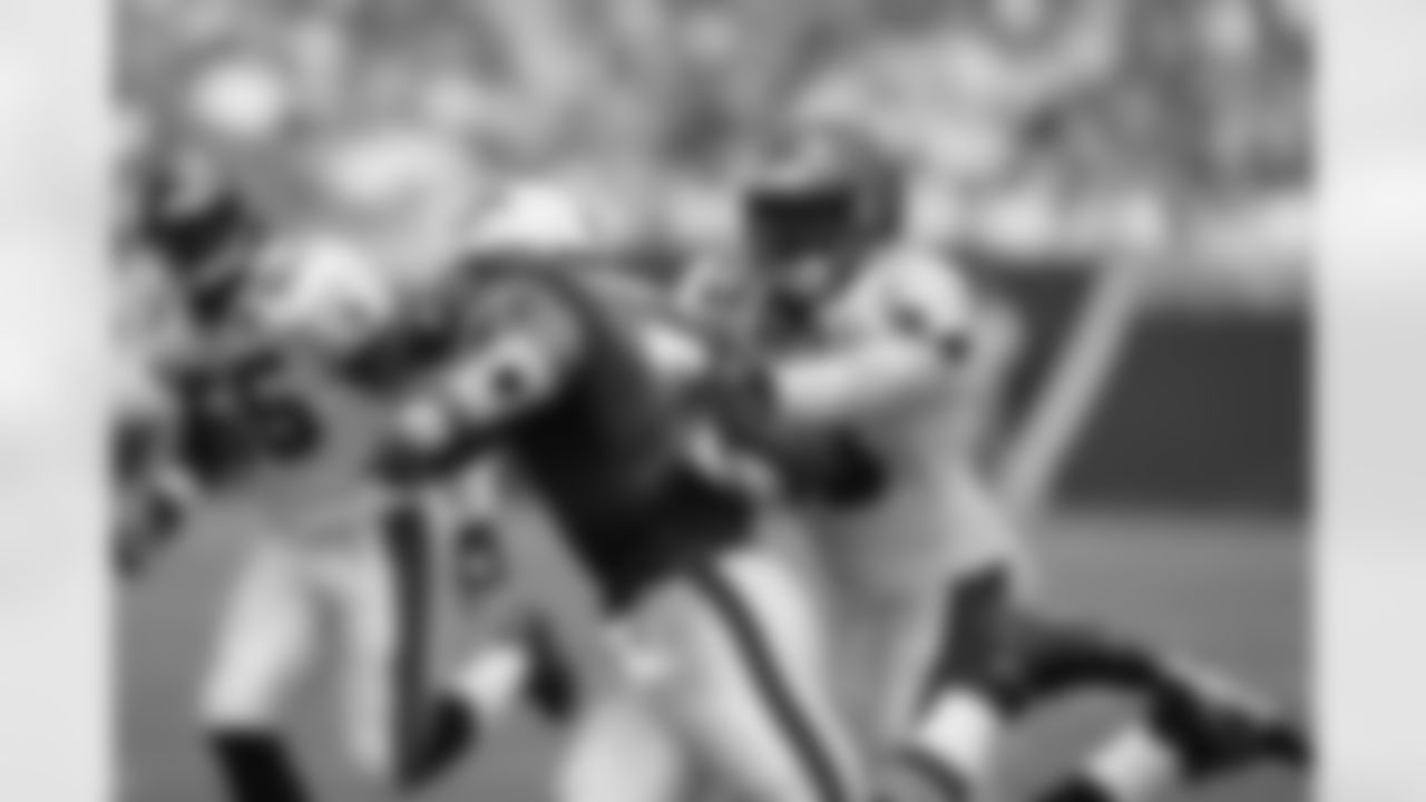 985 tackles