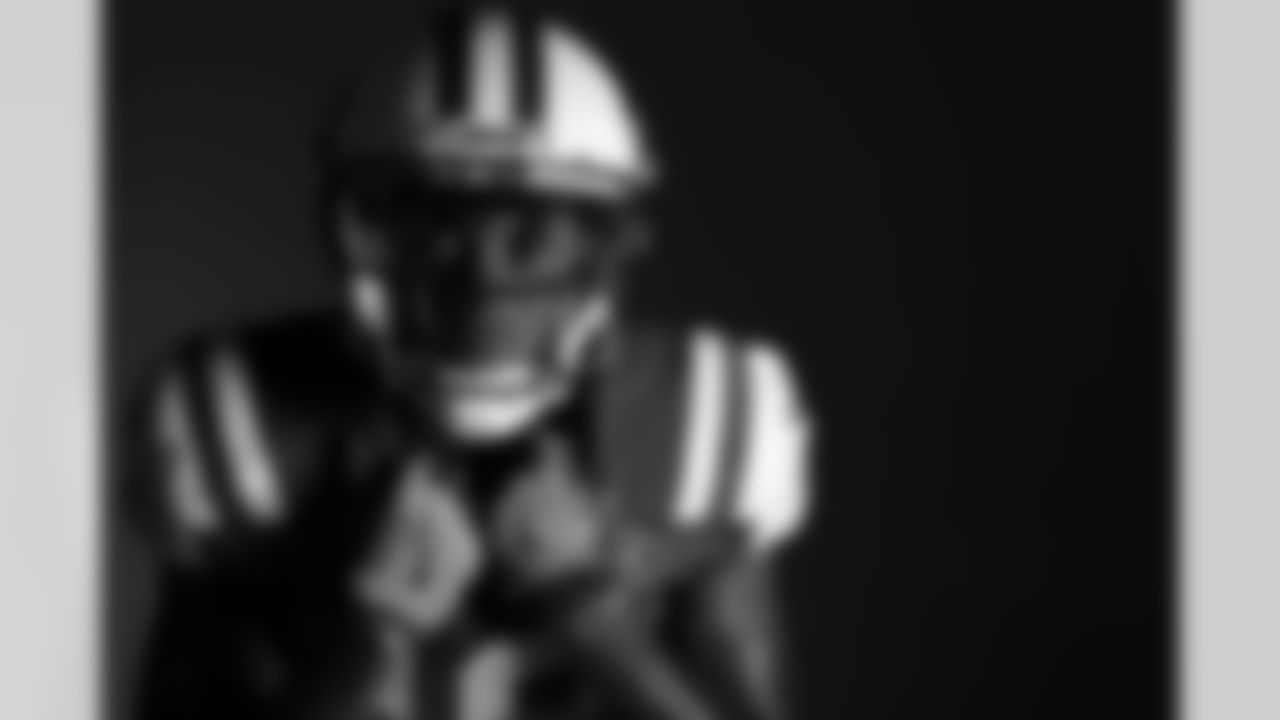 New York Jets wide receiver ArDarius Stewart (18) poses for a portrait during the NFLPA Rookie Premiere on Saturday, May 20, 2017 in Los Angeles. (Ben Liebenberg/NFL)