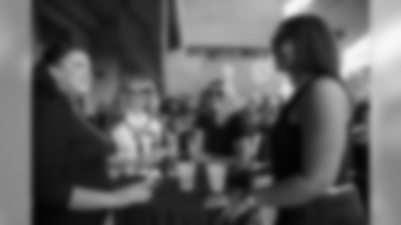 181202_CBL_Panthers_Bucs_0108