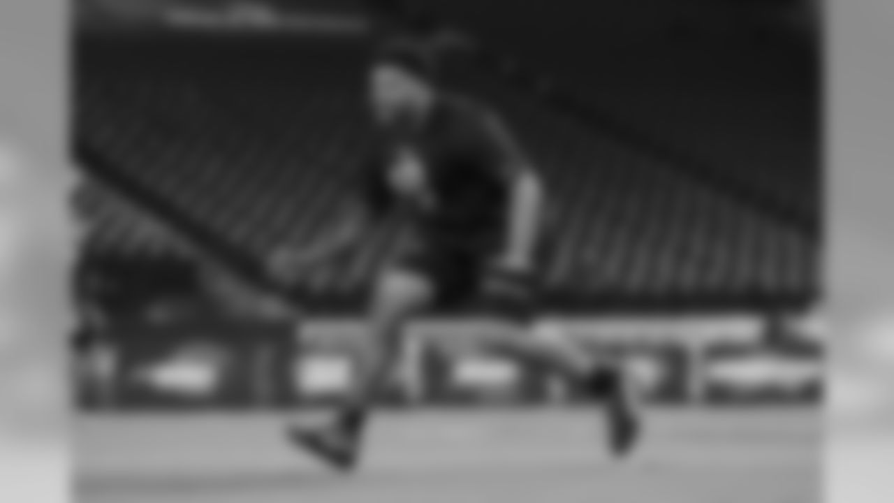 Washington center Nick Harris runs a drill during the 2020 NFL Scouting Combine, Friday, Feb. 28, 2020 in Indianapolis. (Aaron Doster/NFL)