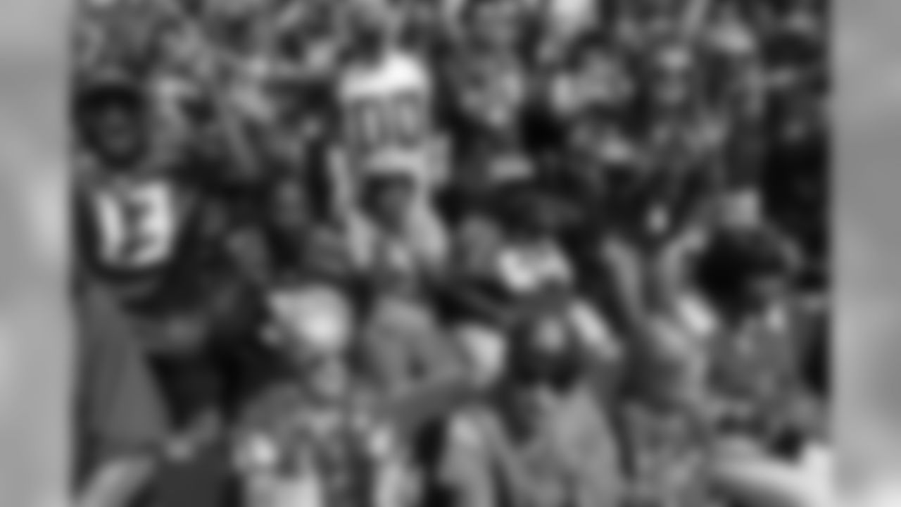 TAMPA, FL - AUGUST 28, 2018 - Fans during a fan photoshoot at Raymond James Stadium in Tampa, FL. Photo By Kyle Zedaker/Tampa Bay Buccaneers