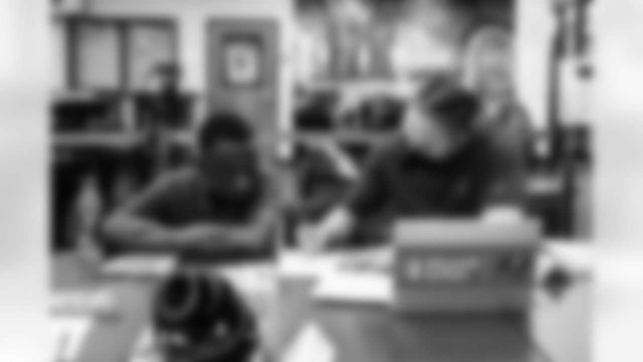 TAMPA, FL - OCTOBER 18, 2021 - Students at Young Middle School work with their mentors during the Tampa Bay Buccaneers Youth Leadership program. Photo By Tori Richman/Tampa Bay Buccaneers