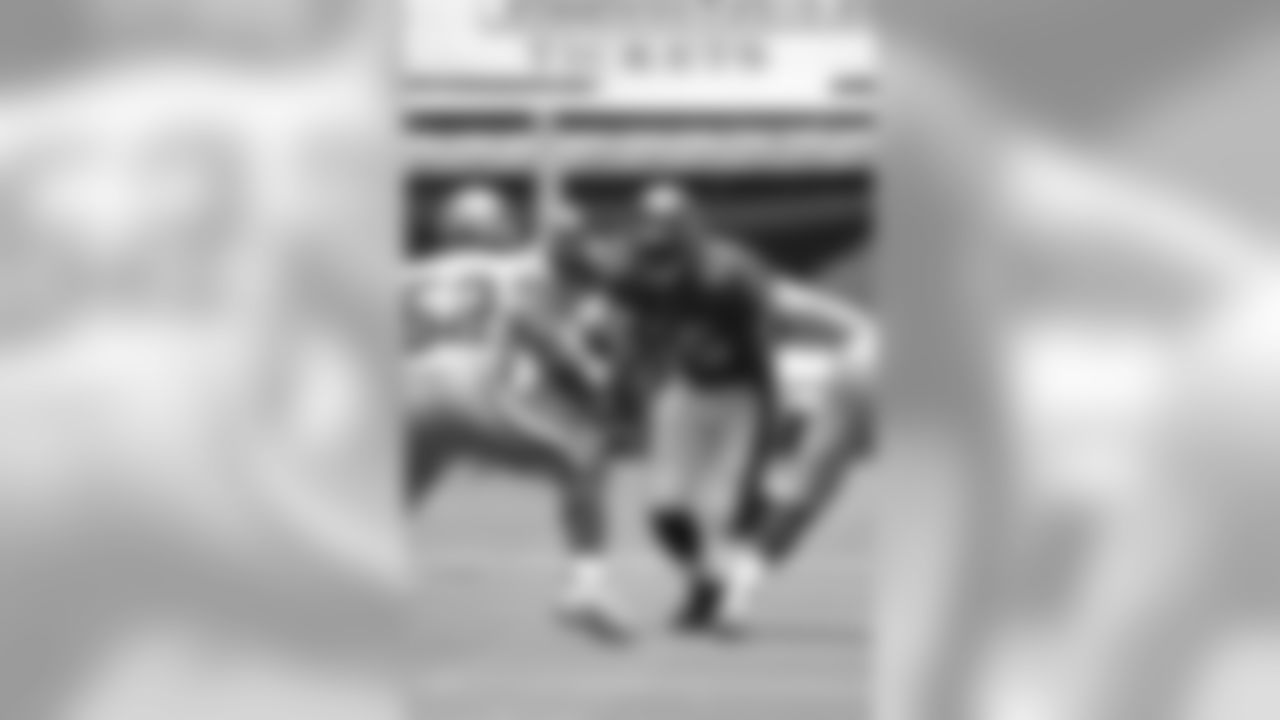 LB Derrick Brooks