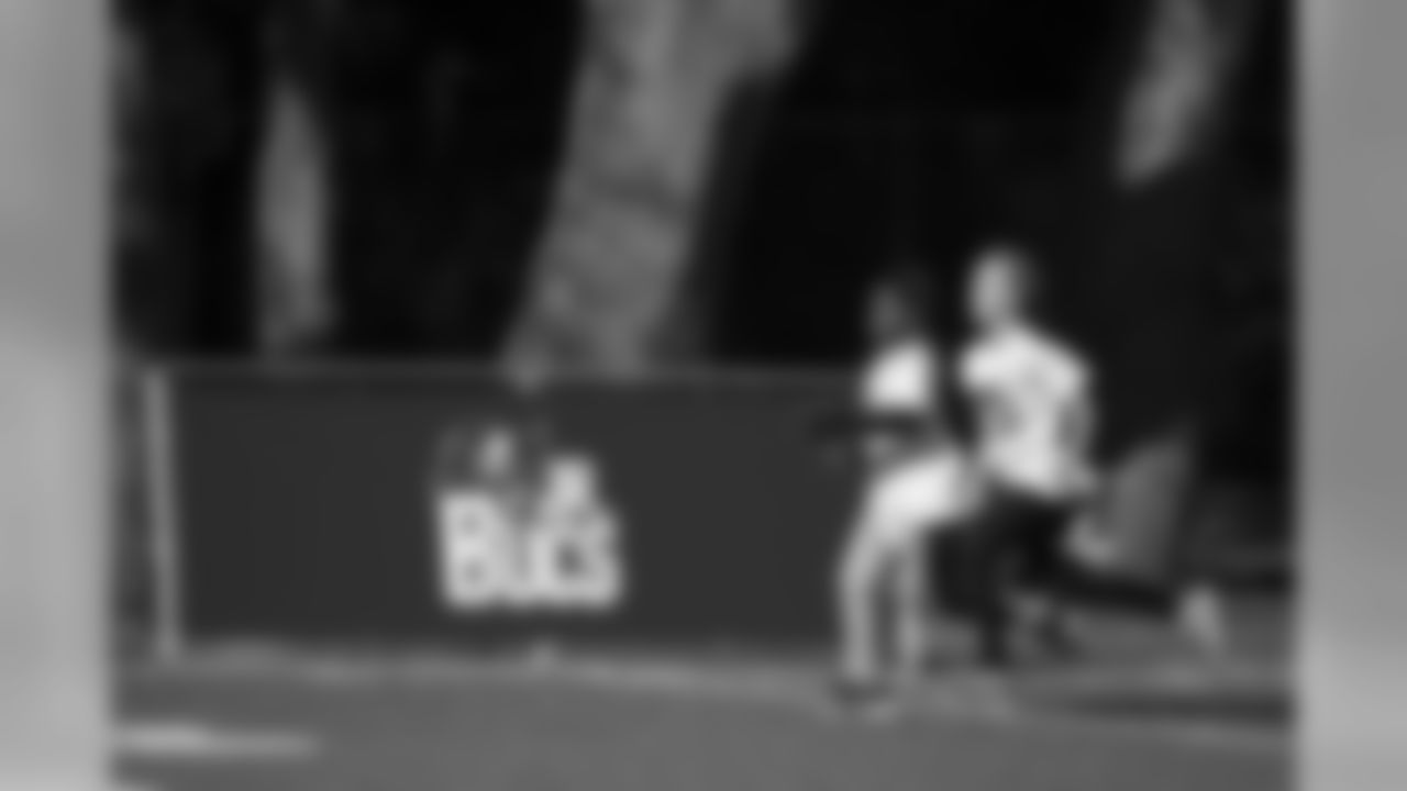 190112_KZ_JrBucsGirlsFlag_0057