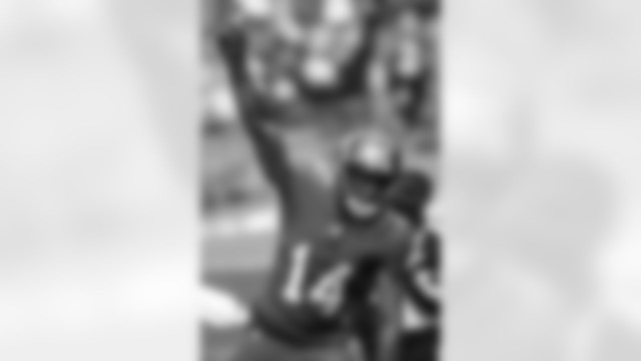 DENVER, CO - SEPTEMBER 27, 2020 - Wide Receiver Chris Godwin #14 of the Tampa Bay Buccaneers celebrates a touchdown during the game between the Tampa Bay Buccaneers and Denver Broncos at Empower Field at Mile High. The Buccaneers won the game, 28-10. Photo By Kyle Zedaker/Tampa Bay Buccaneers