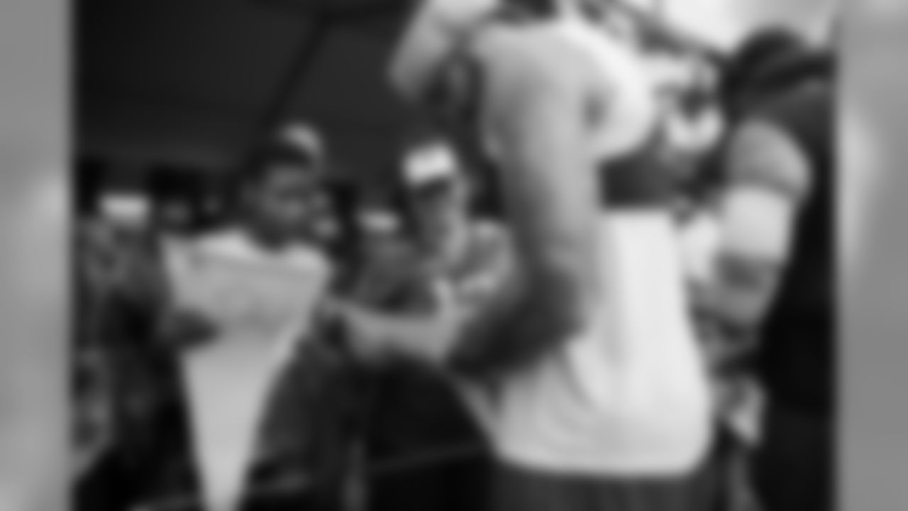 190805_TR_TrainingCamp9_fans068