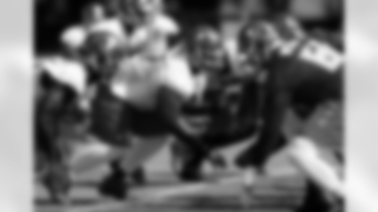 97 DT Akeem Spence