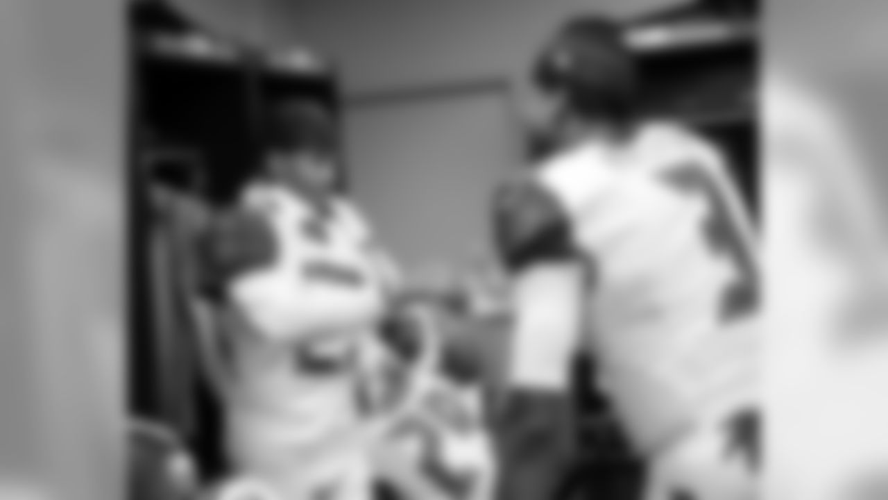 28 CB Vernon Hargreaves and #3 QB Jameis Winston