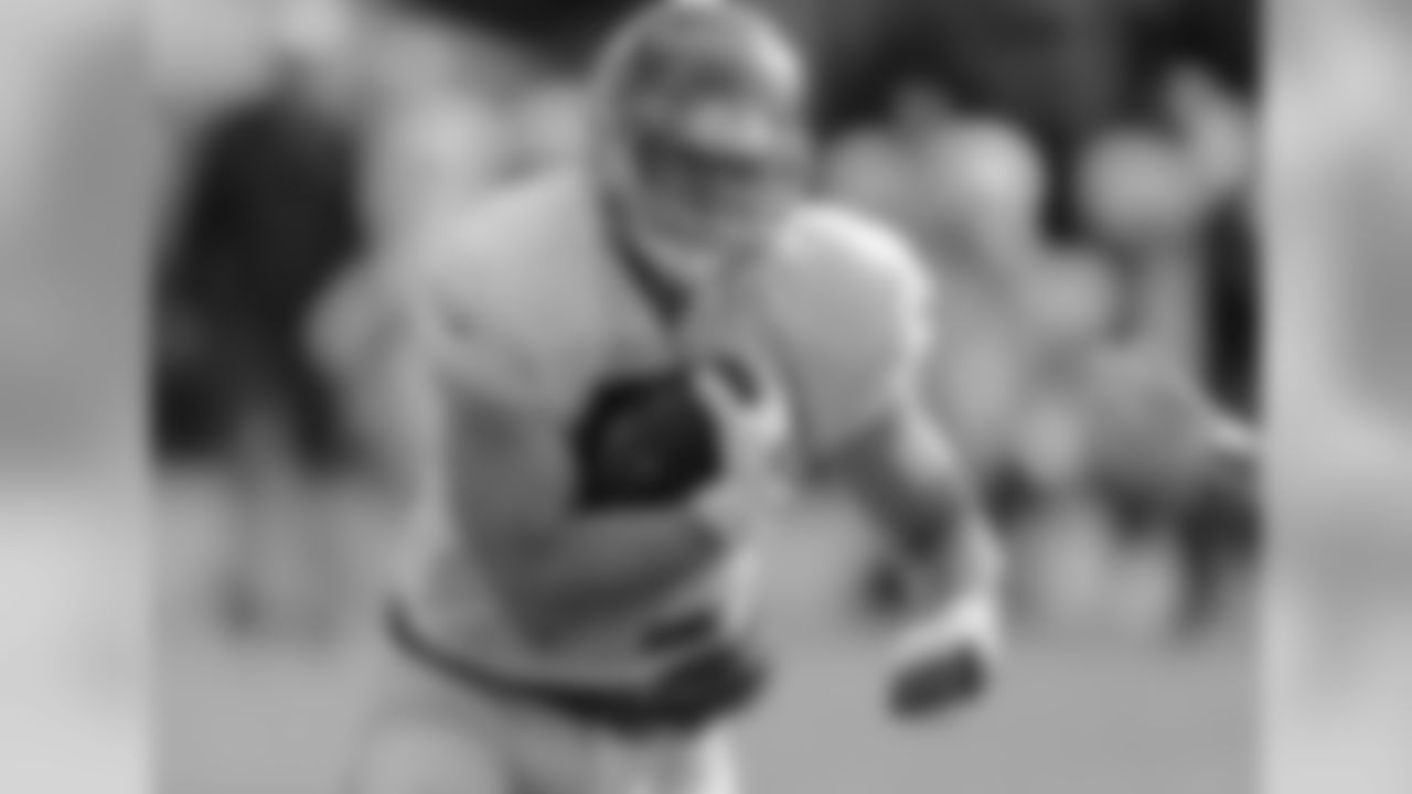TE Luke Stocker