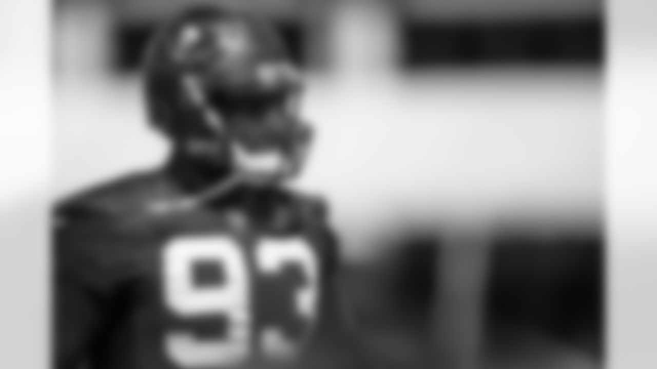 TAMPA, FL- OCTOBER 01, 2020 - Defensive Tackle Ndamukong Suh #93 of the Tampa Bay Buccaneers during practice at AdventHealth Training Center. Photo By Kyle Zedaker/Tampa Bay Buccaneers