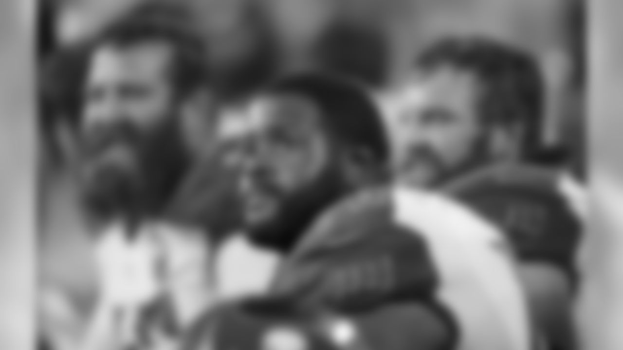 76 - OT Donovan Smith