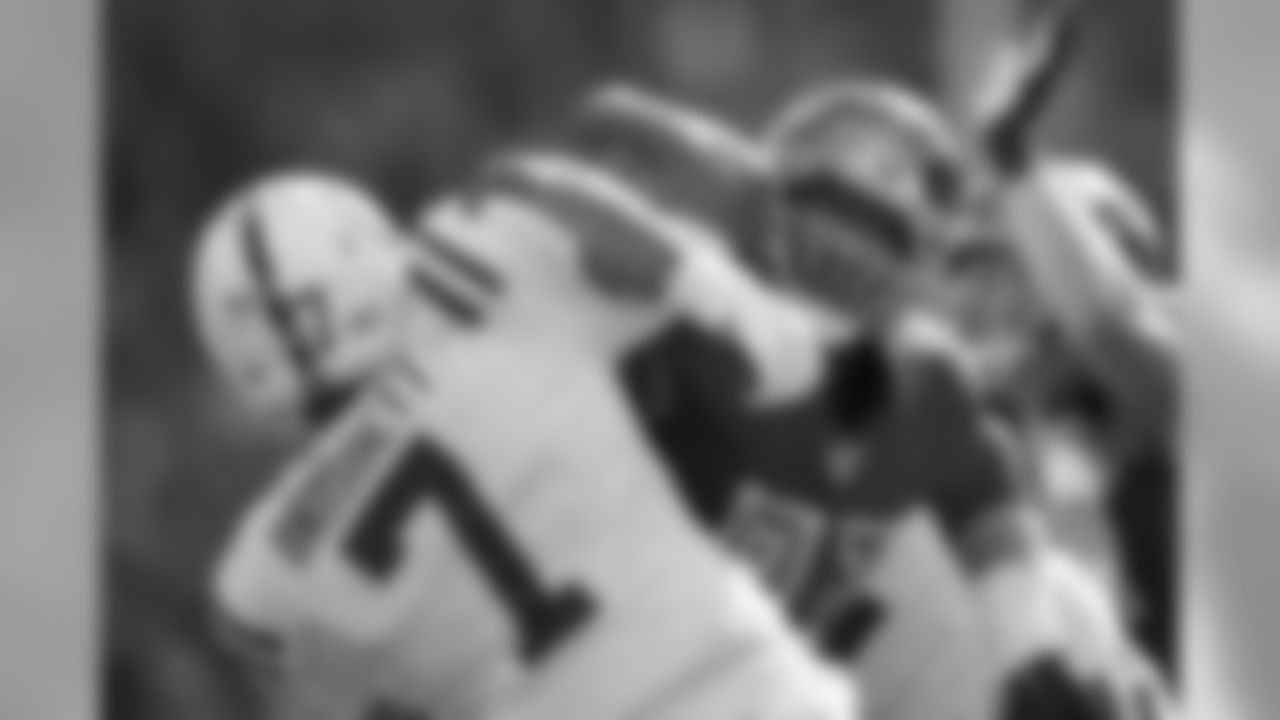 DL Ndamukong Suh, No. 93