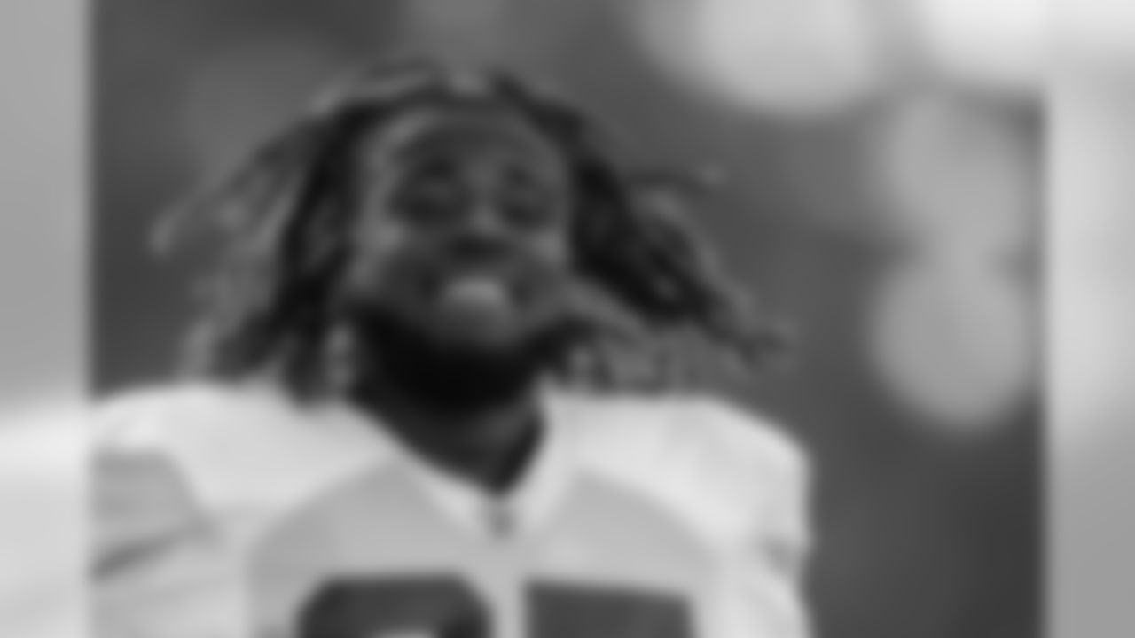 TAMPA, FL - AUGUST 20, 2020 - Running Back Ronald Jones II #27 of the Tampa Bay Buccaneers during day 15 of 2020 Training Camp practice at AdventHealth Training Center. Photo By Tori Richman/Tampa Bay Buccaneers