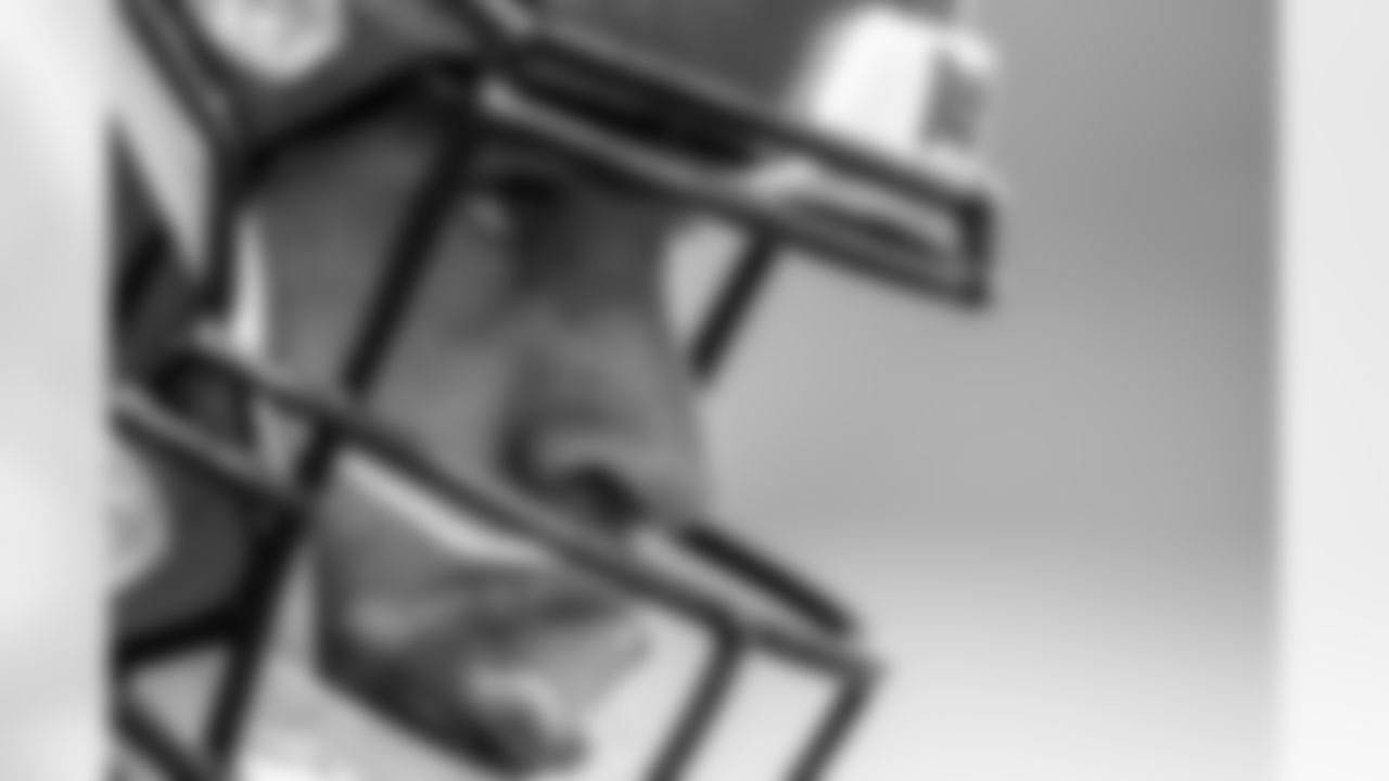 TAMPA, FL - September 15, 2021 - Inside Linebacker Grant Stuard #48 of the Tampa Bay Buccaneers during practice at AdventHealth Training Center. Photo By Kyle Zedaker/Tampa Bay Buccaneers