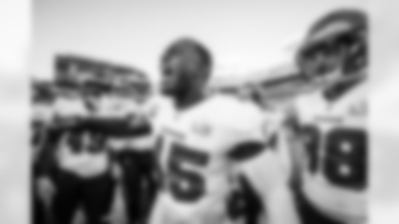 TAMPA, FL - February 07, 2021 - Inside Linebacker Devin White #45 of the Tampa Bay Buccaneers before Super Bowl LV between the Kansas City Chiefs and Tampa Bay Buccanerers at Raymond James Stadium. The Buccaneers won the game, 31-9. Photo By Kyle Zedaker/Tampa Bay Buccaneers
