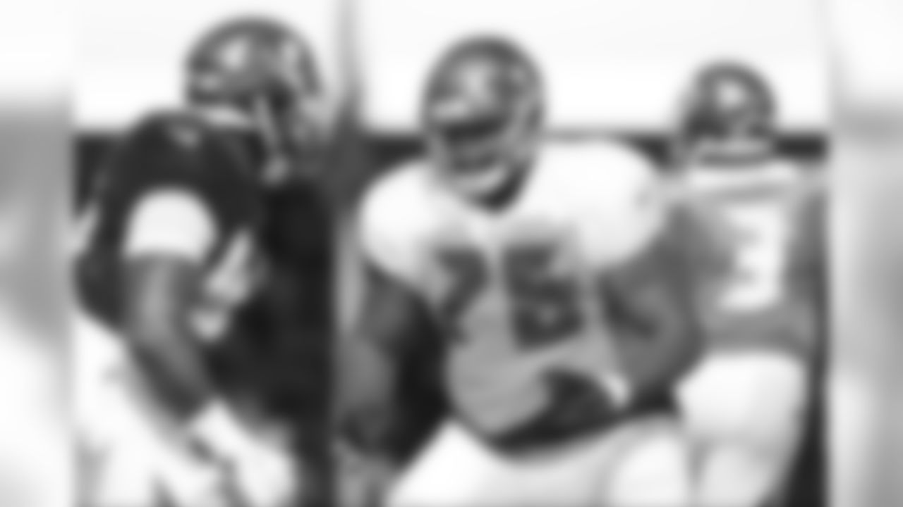 OT Donovan Smith