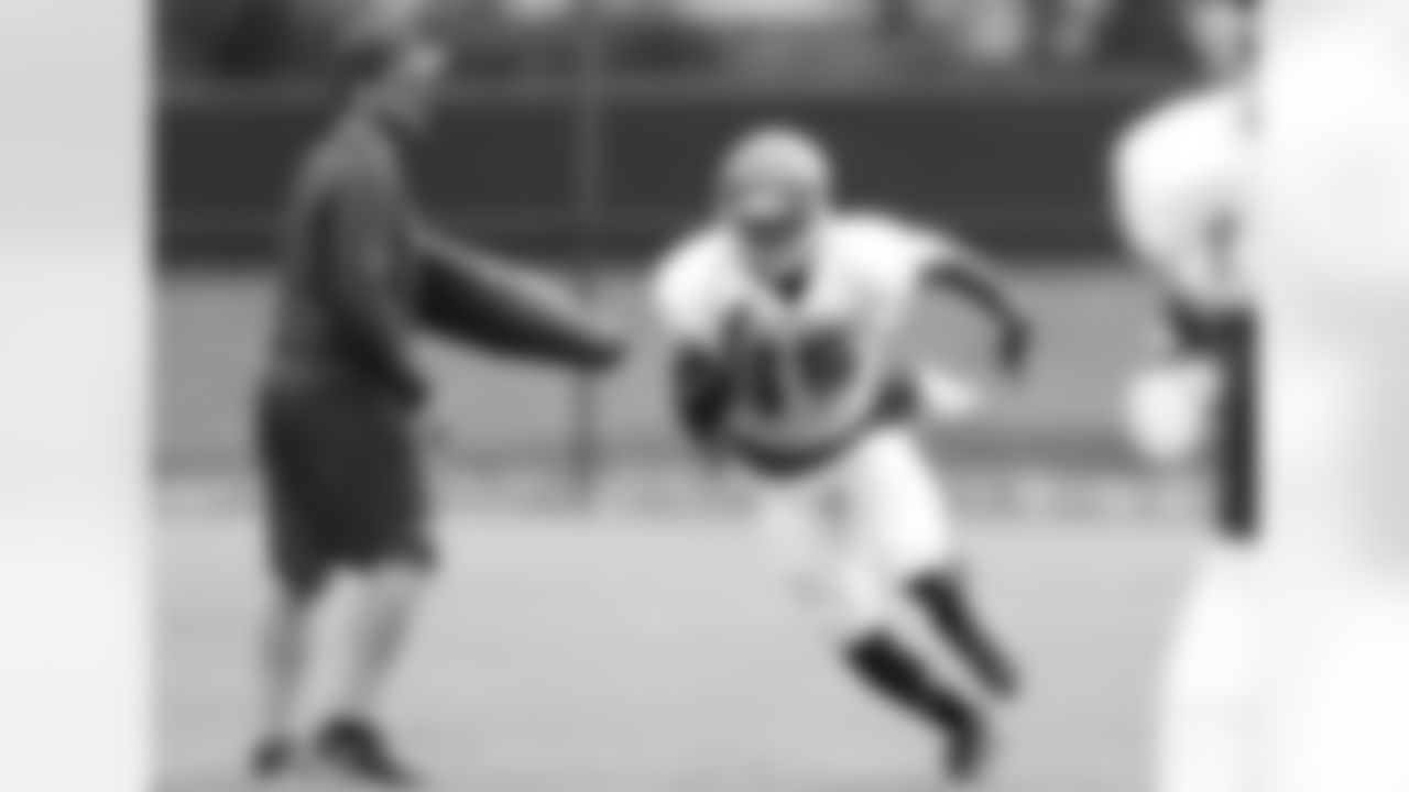 15 WR Josh Huff