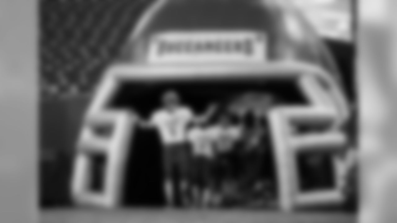 DECEMBER 15, 2018: The 2018 Tampa Bay Buccaneers Hillsborough County High School All-Star Football Game. (Photo by Matt May/Tampa Bay Buccaneers)