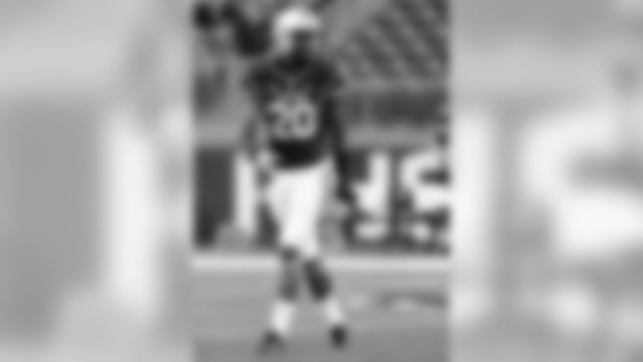 Obi Melifonwu, Connecticut