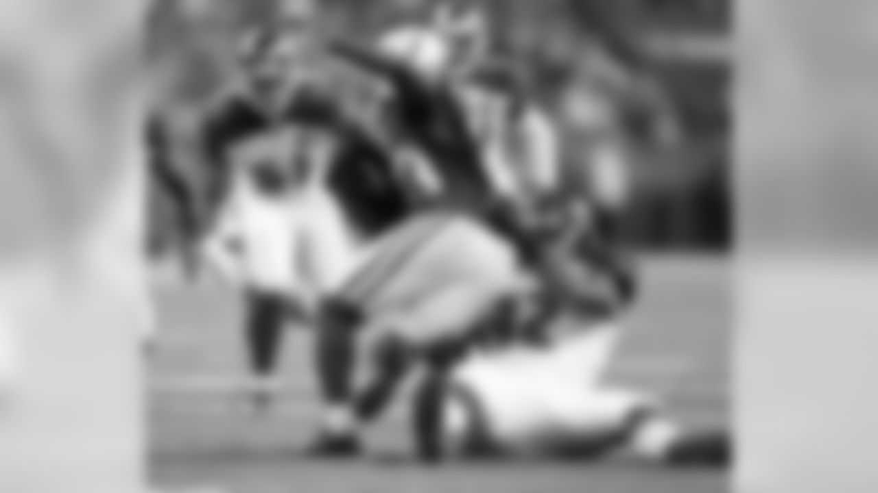 DE Will Gholston