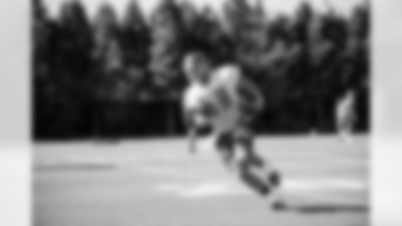 88 TE Luke Stocker